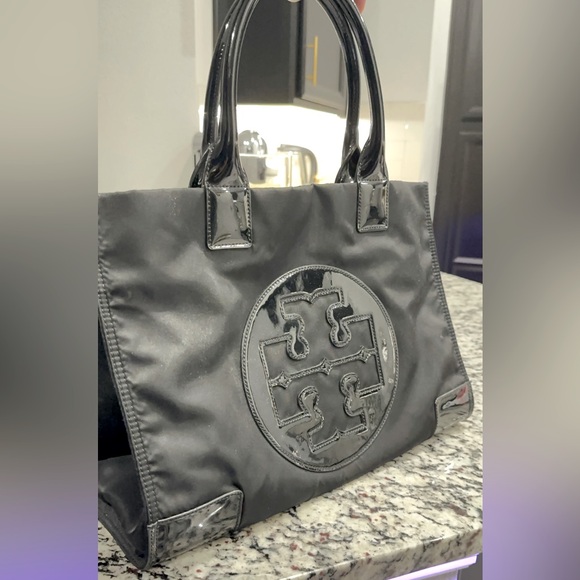Tory Burch Ella Tote Bag. - Black. - Picture 4 of 10